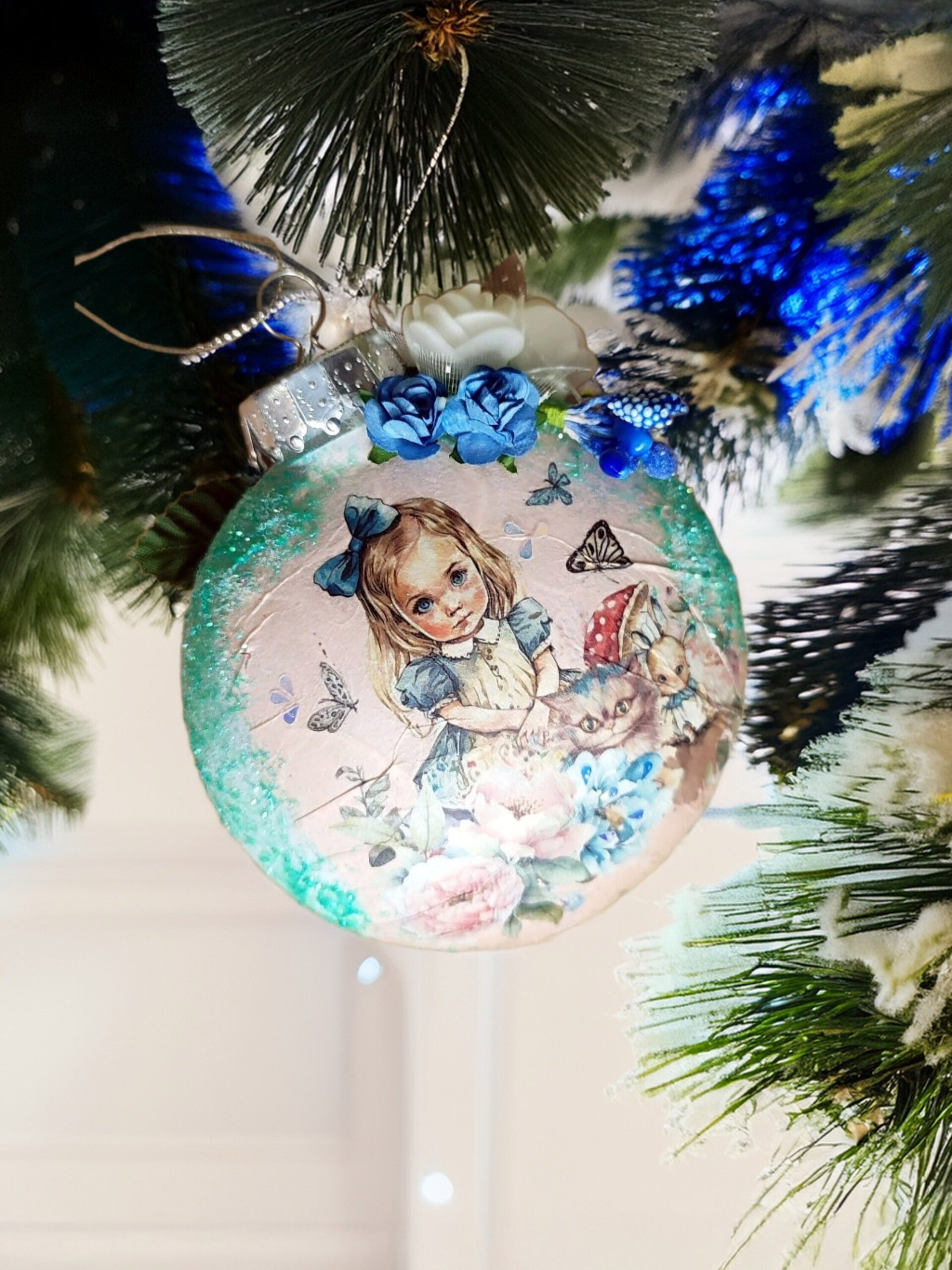 Bola de Navidad Alicia (celeste) - 4