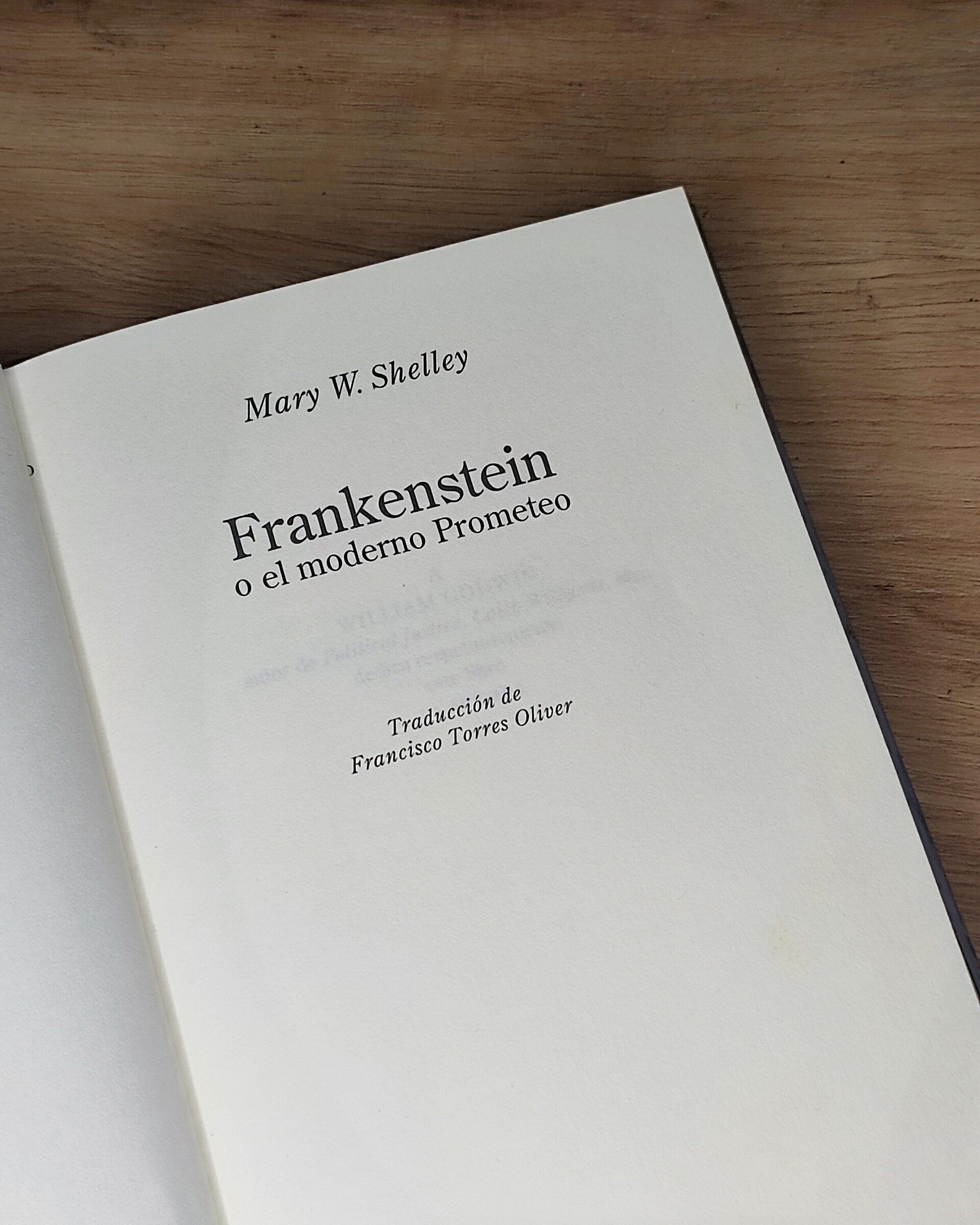 Libro intervenido “Frankenstein", Mary Shelley | Cubierta artística mixed media - 4