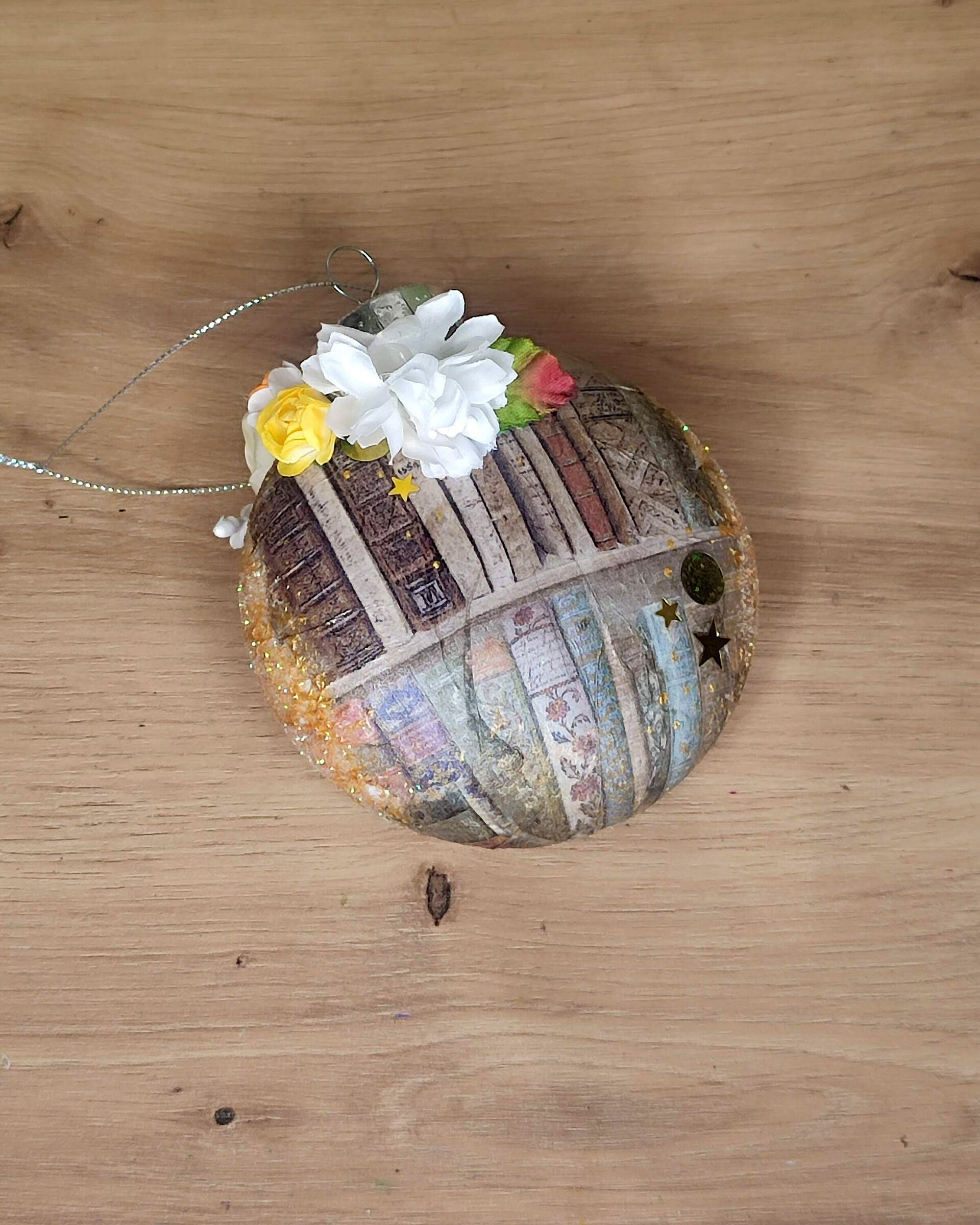 Bola de Navidad lectora (amarilla) - 2