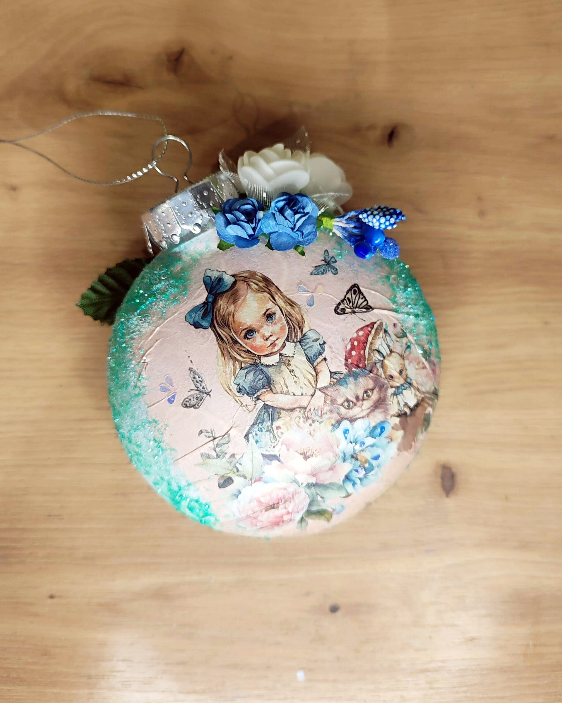 Bola de Navidad Alicia (celeste) - 2