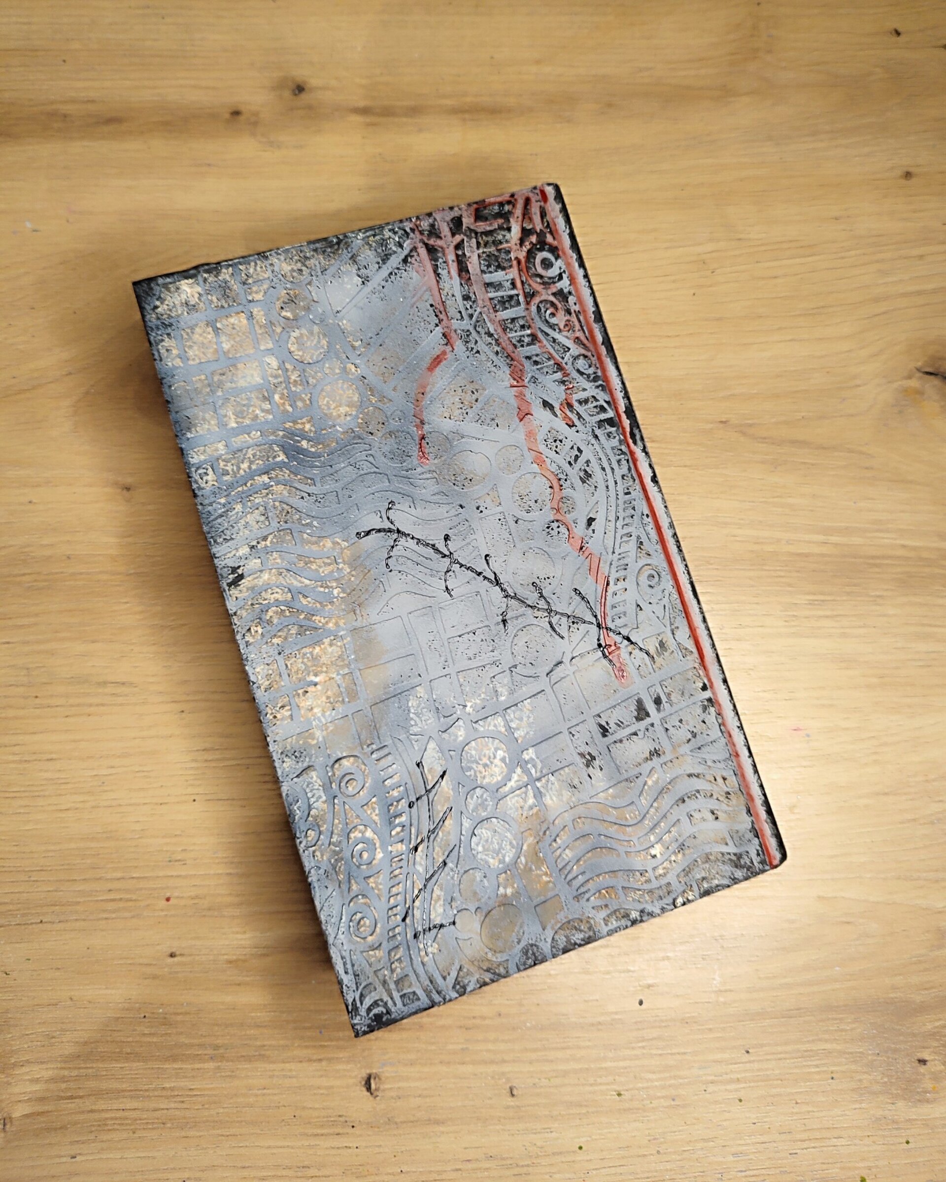 Libro intervenido “Frankenstein", Mary Shelley | Cubierta artística mixed media - 3