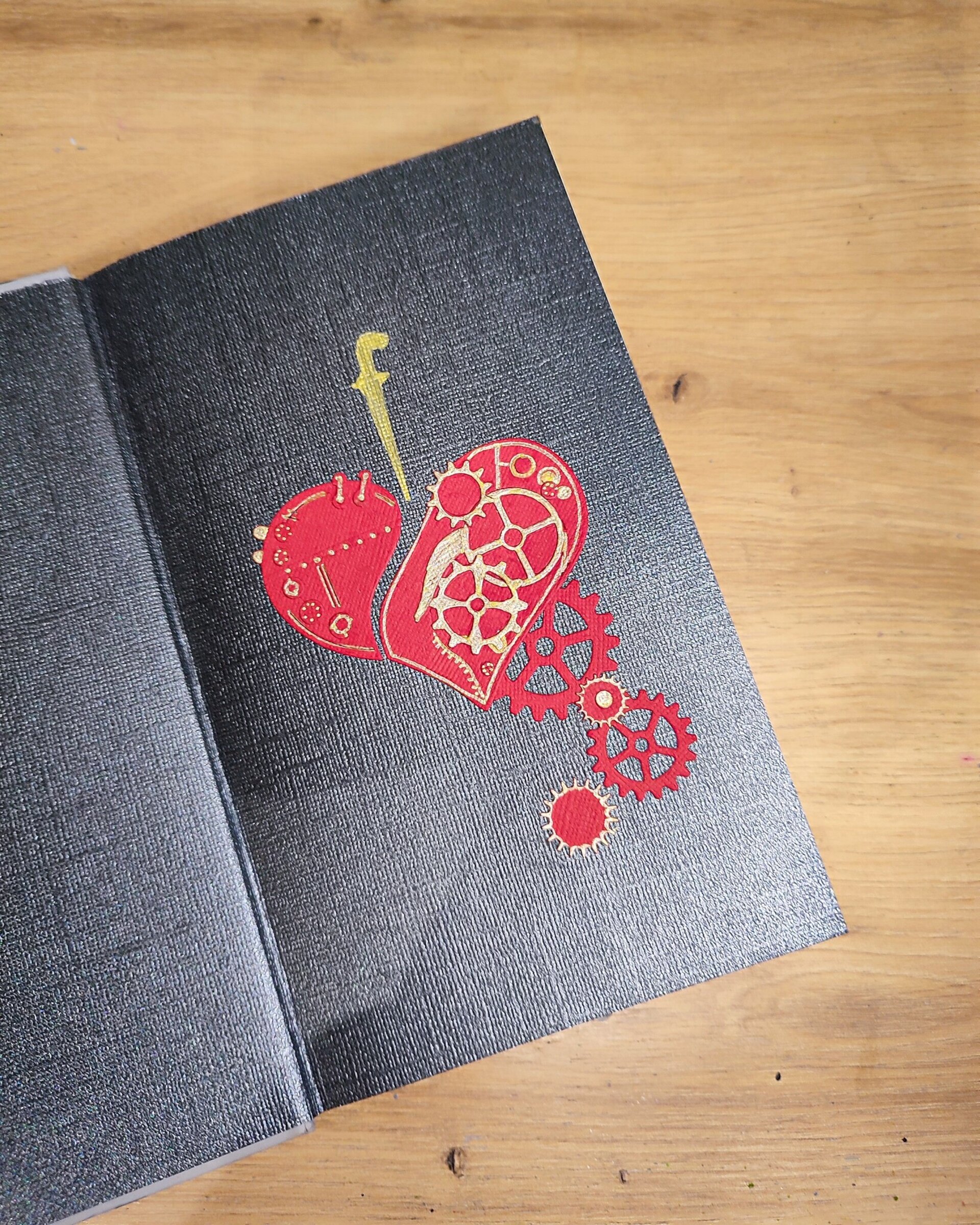 Libro intervenido “Frankenstein", Mary Shelley | Cubierta artística mixed media - 2